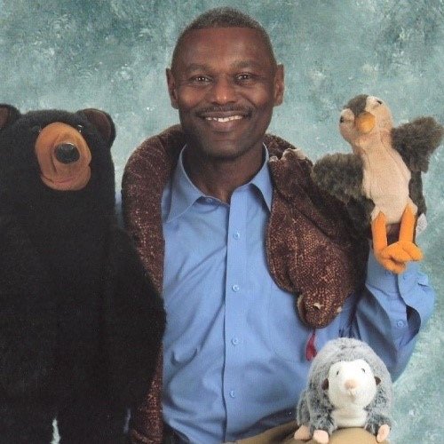Windell Campbell photo with puppets